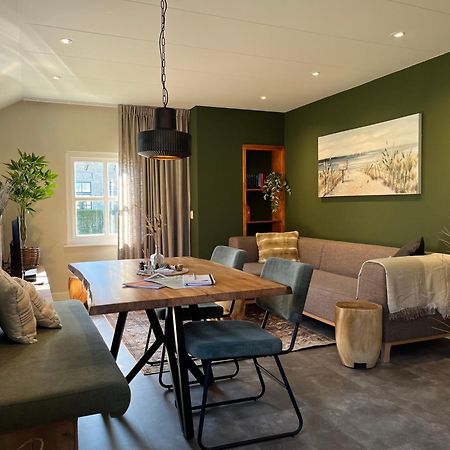 It Gasthus Apartment Baaiduinen Ngoại thất bức ảnh